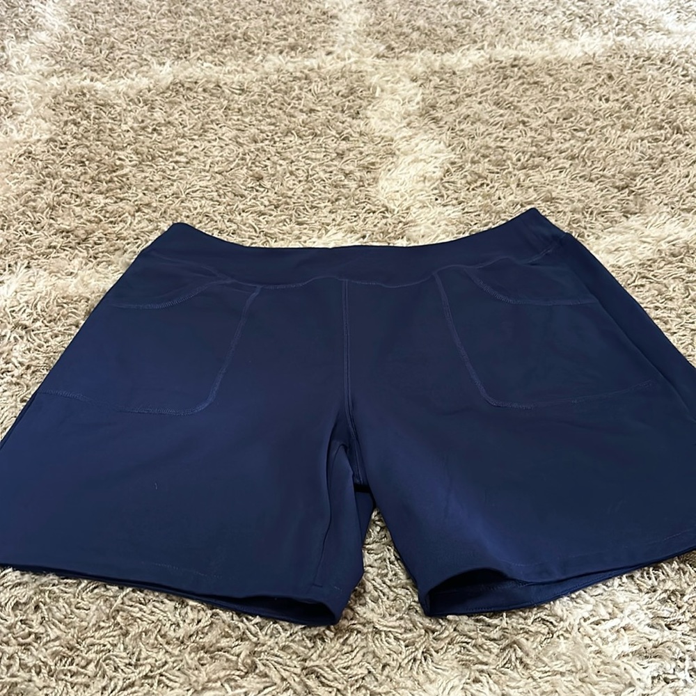 1X stretchy wide waist band lands end shorts with pockets